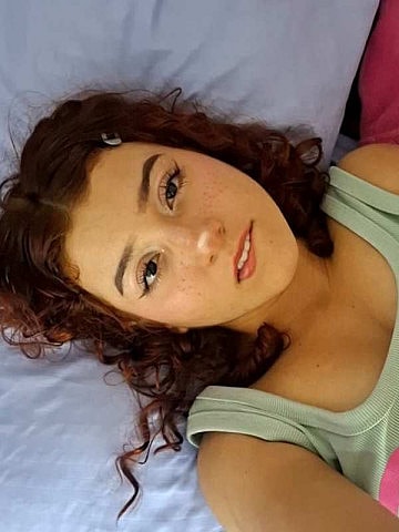 _Bella__